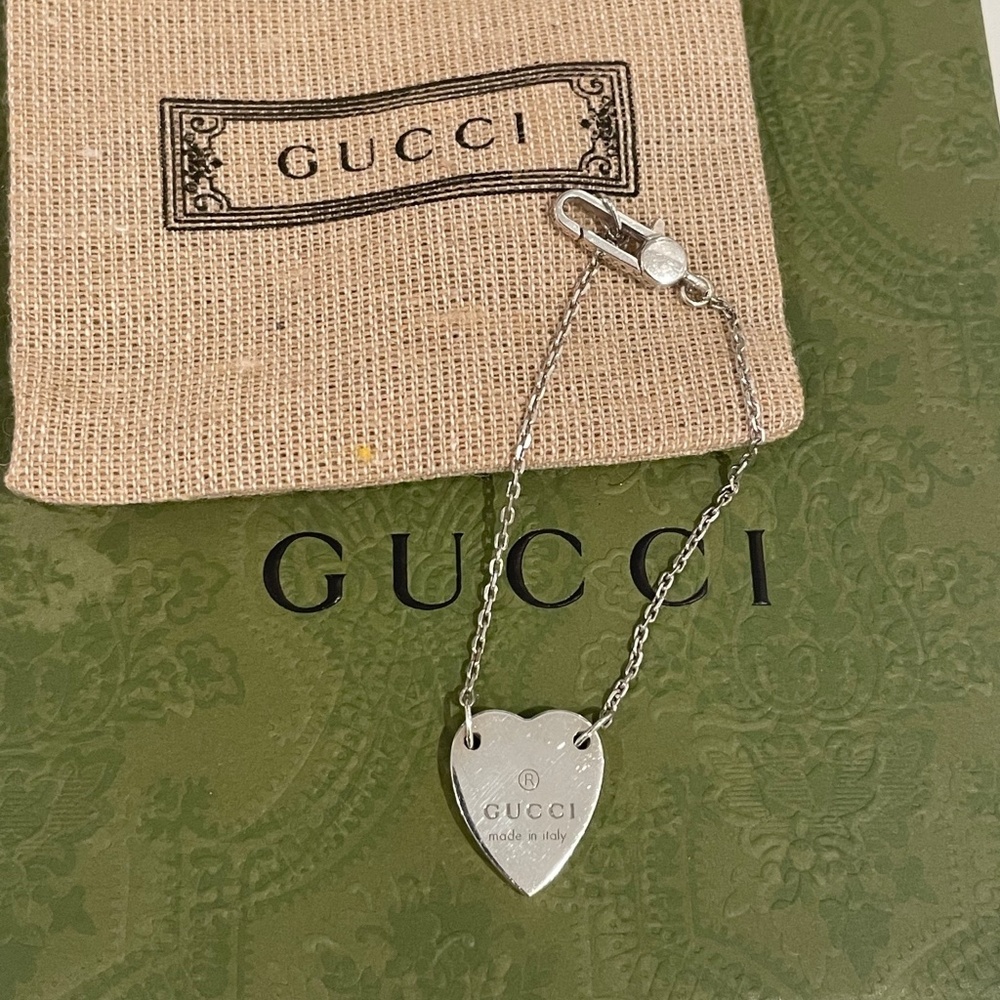 Gucci Heart bracelet